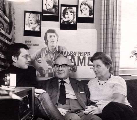 Супруги были неразлучны. Мало кто знает, что в начале семейной жизни Татьяне пришлось несладко из-за шпилек коллег по театру. Они ехидно именовали ее «мадам Ильинской». Фото: личный архив Владимира Ильинского.