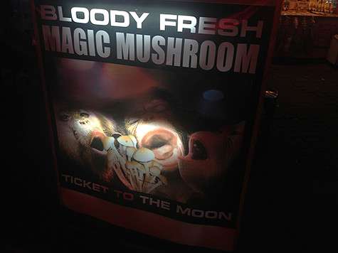 Хотя наркотики на Бали запрещены, почти на каждом углу вам будут предлагать «волшебные грибы».