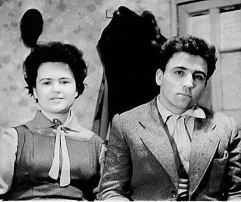 Родители будущих писателей: мама Екатерина Игоревна и папа Виталий Яковлевич. Фото: личный архив Анны и Сергея Литвиновых.