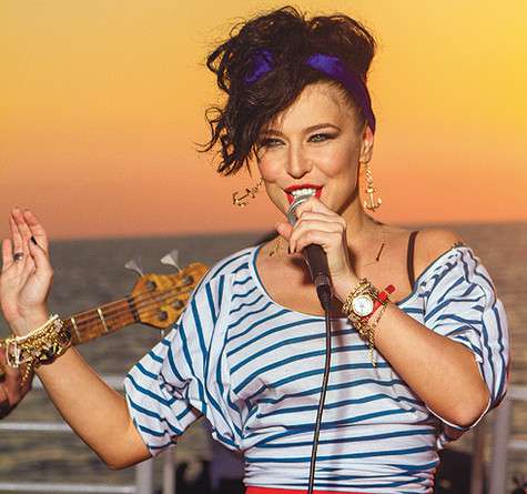 Cъемки нового клипа Елки «Тело офигело» проходили в открытом море на яхте почти целые сутки. Фото: материалы пресс-служб.