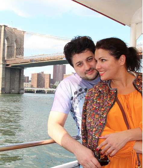 Анна и Юсиф обручились 9 марта в Зальцбурге, устроив пышное торжество. Но вот с датой свадьбы пока не определились. Фото: личный архив.