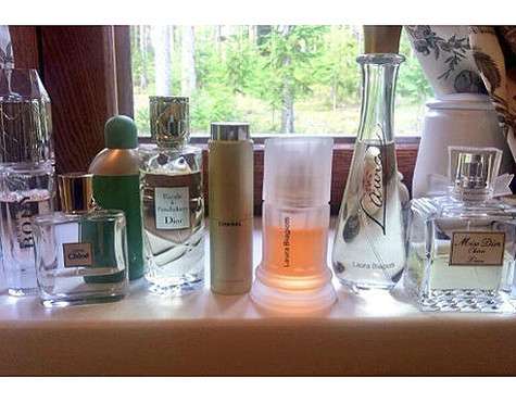 Любимые духи Елены Ваенги. Фото: Twitter.com.