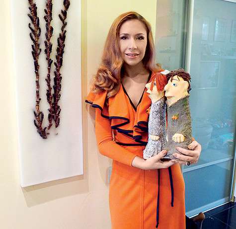 Эти фигурки олицетворяют хозяев дома и потому стоят на входе, встречают гостей. Фото: Бродзкий Виталий. Эти фигурки олицетворяют хозяев дома и потому стоят на входе, встречают гостей. Фото: Бродзкий Виталий.