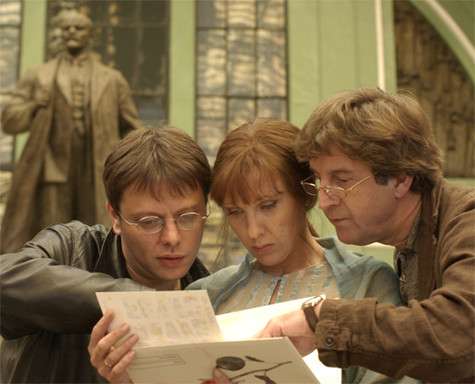 Елена Яковлева, Леонид Ярмольник и режиссер Валерий Тодоровский на съемках фильма "Мой сводный брат Франкенштейн". Фото Артем Макеев. Елена Яковлева, Леонид Ярмольник и режиссер Валерий Тодоровский на съемках фильма Мой сводный брат Франкенштейн. Фото Артем Макеев.