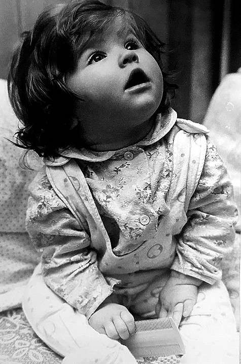 Петь наша героиня начала очень рано, в три года. Фото: личный архив Анастасии Чеважевской.