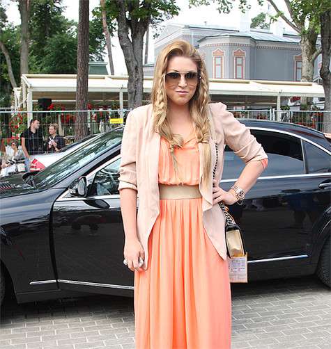 «Я все привыкла делать сама. Но когда это происходит при муже, который не хочет взять хотя бы часть общей ноши на себя, – это невыносимо». Фото: Лилия Шарловская.