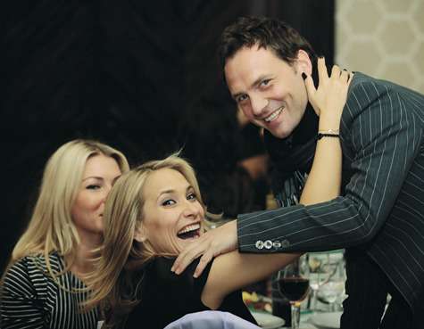 Бывшая девушка Павла Воли Марика от недостатка внимания не страдала. Она нашла общий язык с Виктором Васильевым.