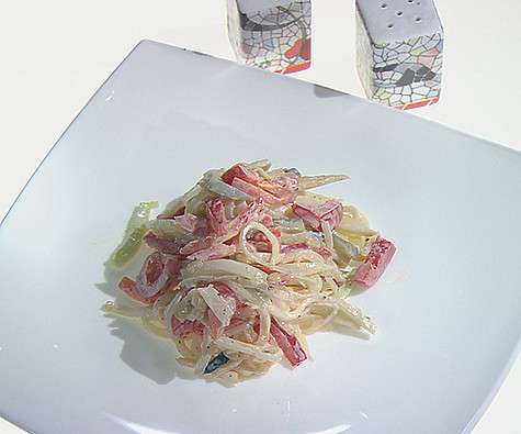 Салат из корня сельдерея. Фото: материалы пресс-служб.