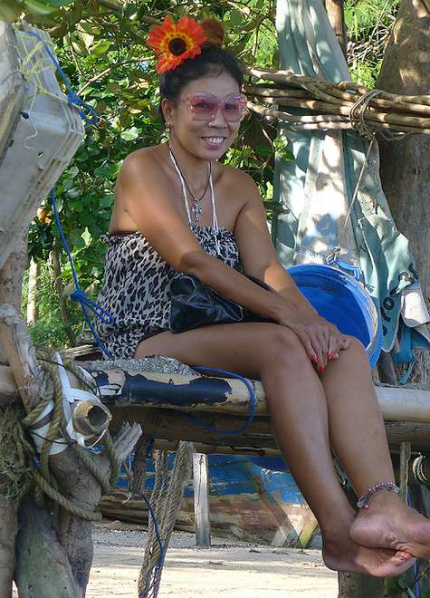 Когда ты только знакомишься с тайской женщиной, она представляется тебе именно прелестной дивой из первого пункта…