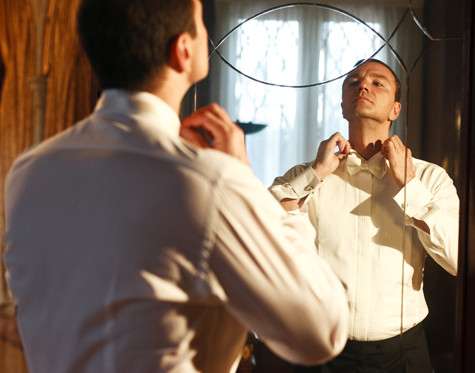 Жених готовится к свадьбе. Фото: личный архив Антона Сихарулидзе.