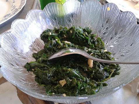 Шпинат для гарнира.