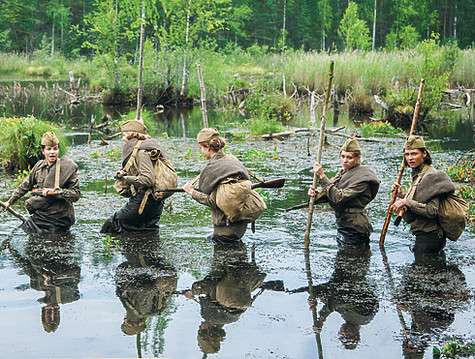 «Нам создали такие условия, в которых и мы, актеры, и наши герои чувствовали себя одинаково», - признается Агния Кузнецова, исполнительница роли Сони Гурвич. Фото: материалы пресс-служб.