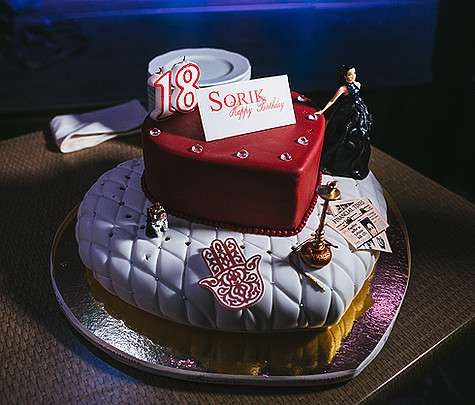 Торт именинницы. Фото: материалы пресс-служб.