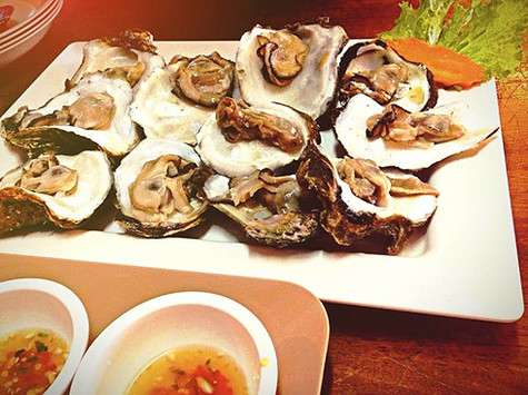 Обед из свежайших морепродуктов – тоже важная часть похудательной программы.