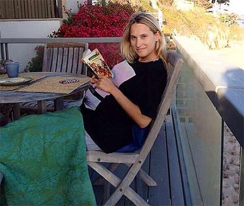 «Когда я узнала о беременности, то как-то даже и не разволновалась по-настоящему. Мы, как сейчас говорят, планировали и очень ждали этих «двух полосочек». Мария Кравцова. Фото: Instagram.com/marikakravtsova.