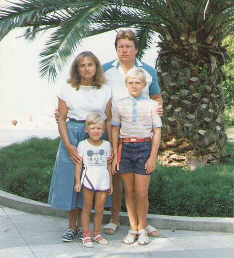 Мама — это единственный человек на площадке, на которого я поднимал голос. Фото: личный архив Александра Незлобина.