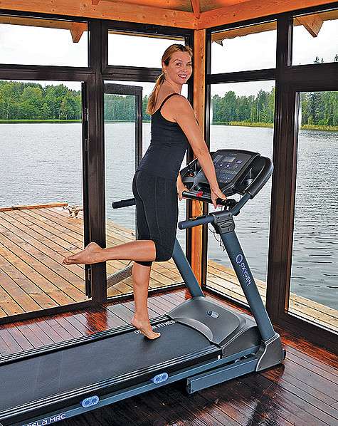 Певица Варвара считает, что весной необходимо провести детоксикацию организма. Фото: материалы пресс-служб.