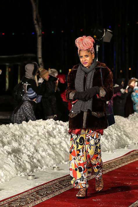 На открытии присутствовали и иностранные гости. На открытии присутствовали и иностранные гости.