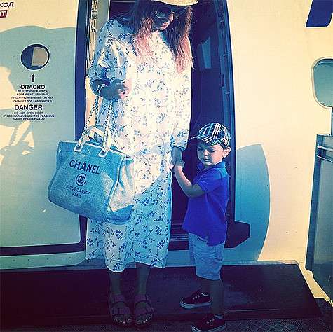 «Самое сильное чувство, как мне кажется, это любовь мамы к своему ребенку». Анастасия Стоцкая с сыном. Фото: Instagram.com/100tskaya.
