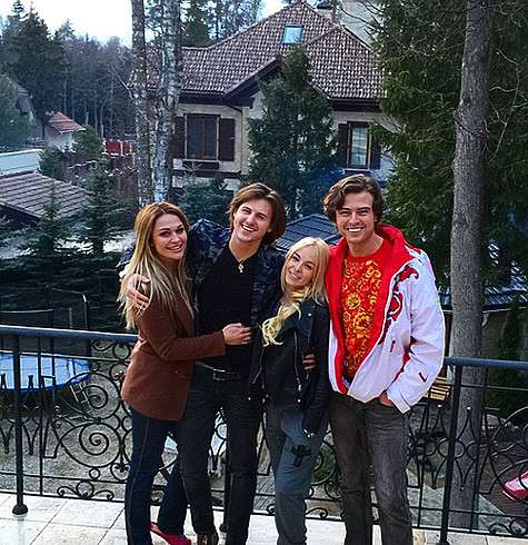 Из-за этого снимка с друзьями на даче поклонники Шаляпина обвинили его в том, что он уделяет мало внимания подруге и сыну. Фото: Instagram.com/p_shalyapin.