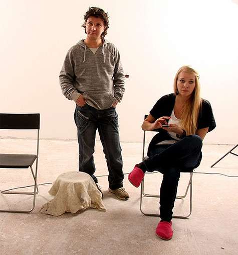 Офисные сотрудники Бари Алибасова. Фото: www.na-nax.com.