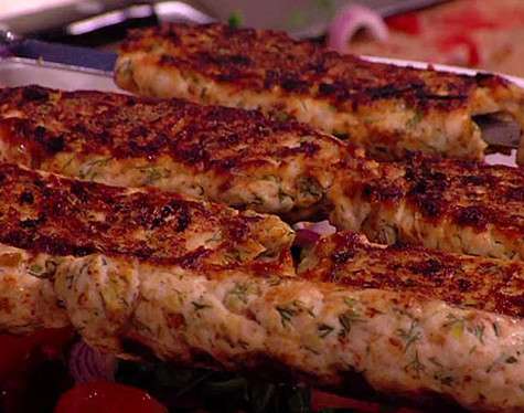 Куриный люля-кебаб. Фото: материалы пресс-служб.