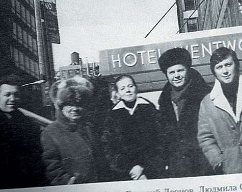 1980 год. Владимир Винокур (крайний справа) с коллегами во время зимних Олимпийских игр в Лейк-Плэсиде. Фото: Instagram.com.