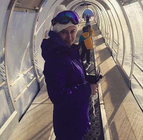 tina_kandelaki: «Во время прогулок по улочкам города мне все время казалось, что некоторые места и пейзажи я уже где-то видела. И я не ошиблась. В 60-х здесь снимались два фильма, ставших уже классическими: «Шарада» с Одри Хепберн и «Скоростной спуск» с Р