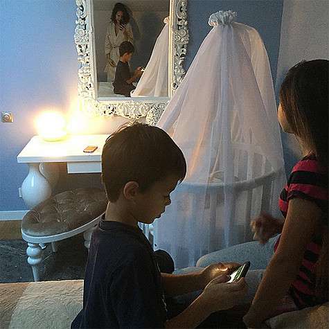 Екатерина Климова показала своею новорожденную дочь Бэллу. Фото: Instagram.com/klimovagram.