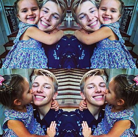 Дени Байсаров и Клавдия на первом дне рождения детей Аллы Пугачевой и Максима Галкина. Фото: Instagram.com/_denny_denny_.