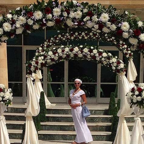 Алика Смехова на свадьбе друзей. Фото: Instagram.com.