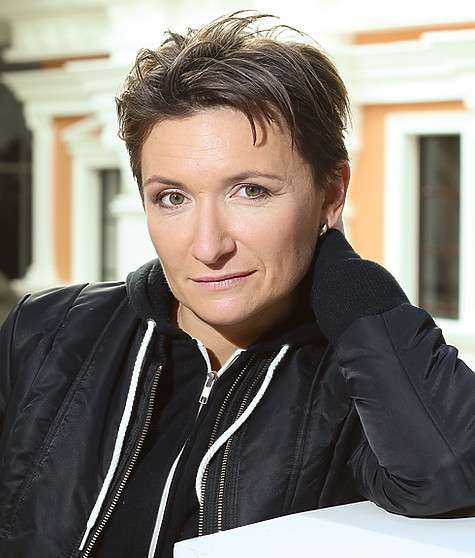 Диана Арбенина жалеет, что не может проводить с детьми 24 часа в сутки.