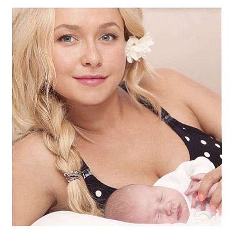 Хэйден Панеттьери с новорожденной дочкой Кайей Евдокией. Фото: Instagram.com.