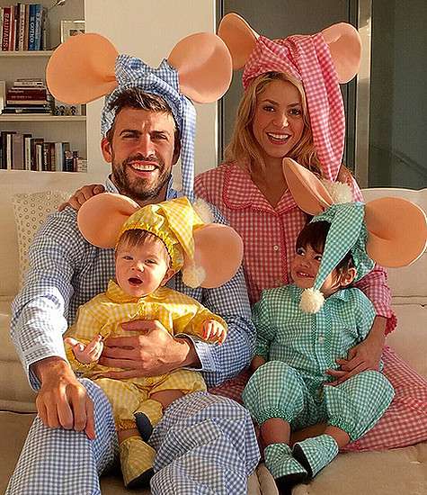 Шакира, Жерар Пике и двое их сыновей. Фото: Instagram.com/