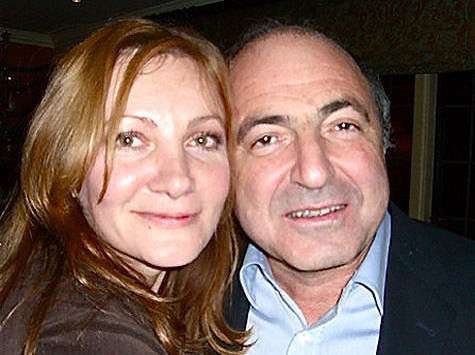 Александра Нерозина с Березовским. Фото: Facebook. Александра Нерозина с Березовским. Фото: Facebook.