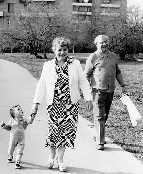 Детство Насти прошло в Коломенском.Бабушка и дедушка жили по соседству, и она проводила с ними много времени. Фото: личный архив Анастасии Голуб.