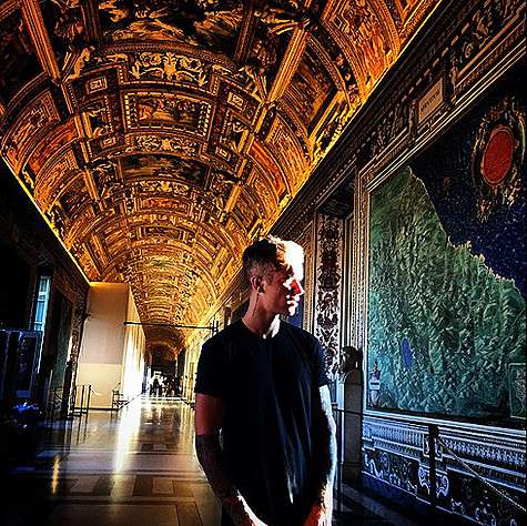 Для Джастина Бибера была организована частная экскурсия по Ватикану. Фото: Instagram.com.