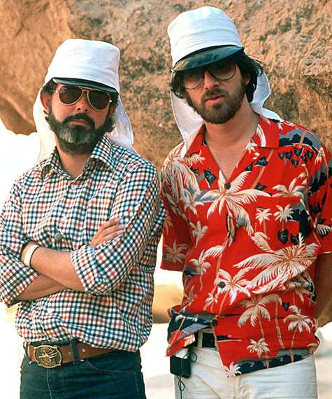 Джордж Лукас был вынужден выплачивать Стивену Спилбергу два с половиной процента от прокатных сборов «Звездных войн». Фото: Capital Pictures/Fotodom.ru. Джордж Лукас был вынужден выплачивать Стивену Спилбергу два с половиной процента от прокатных сборов «Звездных войн». Фото: Capital Pictures/Fotodom.ru.