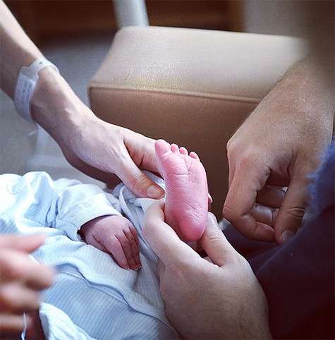 Наталья Водянова показала первое фото новорожденного сына. Фото: Instagram.com (@natasupernova).