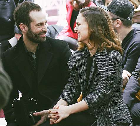 Натали Портман и Бенжамен Мильпье. Фото: Instagram.com/natasupernova. Натали Портман и Бенжамен Мильпье. Фото: Instagram.com/natasupernova.