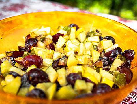 Фруктовый салат с мятно-тархунной заправкой. Фото: материалы пресс-служб. Фруктовый салат с мятно-тархунной заправкой. Фото: материалы пресс-служб.