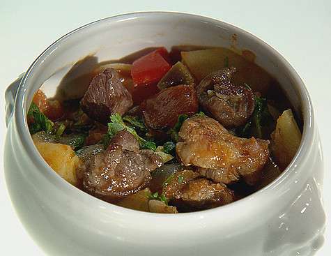 Чанахи из баранины в горшочках. Фото: материалы пресс-служб.