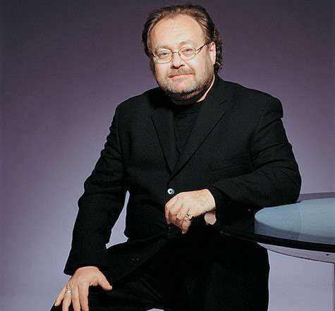 Бренд Aloxxi основан 2 года назад создателем легендарной ногтевой компании OPI — Джорджем Шеффером, настоящим гуру в области цвета, который решил перешагнуть за рамки нейл-палитры. Фото: материалы пресс-служб. Бренд Aloxxi основан 2 года назад создателем легендарной ногтевой компании OPI — Джорджем Шеффером, настоящим гуру в области цвета, который решил перешагнуть за рамки нейл-палитры. Фото: материалы пресс-служб.