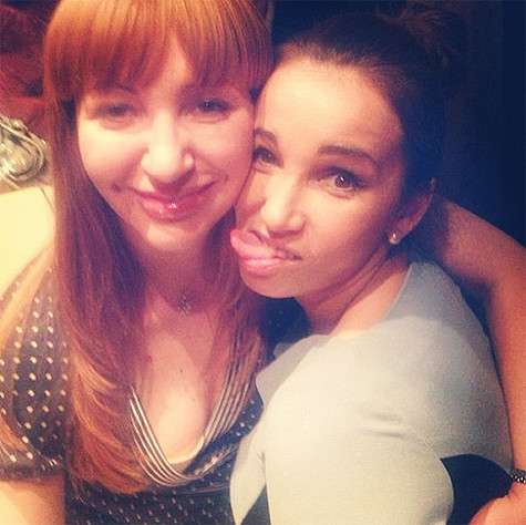 Анфиса Чехова с подругой. Фото: Instagram.com.