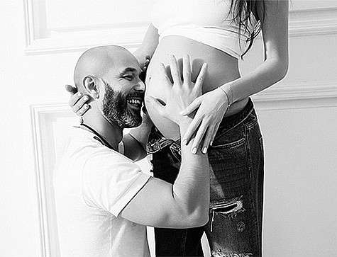 Кети Топурия показала свой беременный животик. С мужем Львом Гейхманом. Фото: Instagram.com/keti_one_official. Кети Топурия показала свой беременный животик. С мужем Львом Гейхманом. Фото: Instagram.com/keti_one_official.