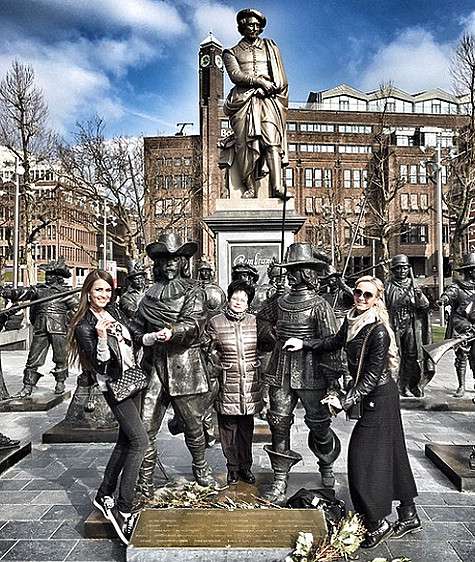 buzova86: «Сегодня нам повезло с погодкой!». Фото: Instagram.com/buzova86.