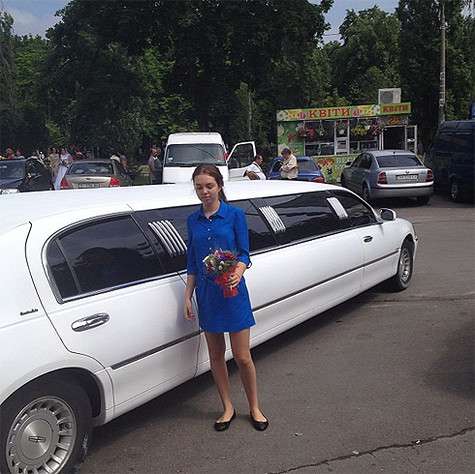 Алиса, старшая дочь Константина и Яны Меладзе, опубликовала фото с маминой свадьбы. Фото: Instagram.com.