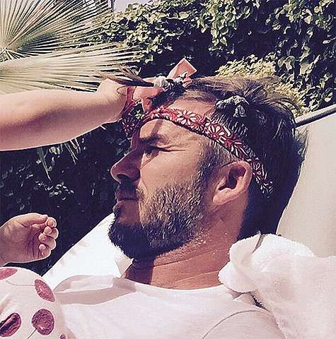 От похмелья Дэвида Бекхэма пыталась спасти трехлетняя дочь Харпер. Фото: Instagram.com/davidbeckham.