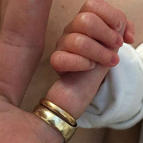 Первый снимок новорожденного сына Лив Тайлер. Фото: Instagram.com/davidgardner76.