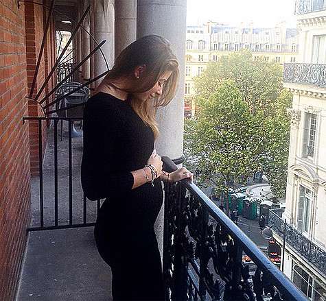 Галина Юдашкина перестала скрывать беременность. Фото: Instagram.com/gyudashkina.